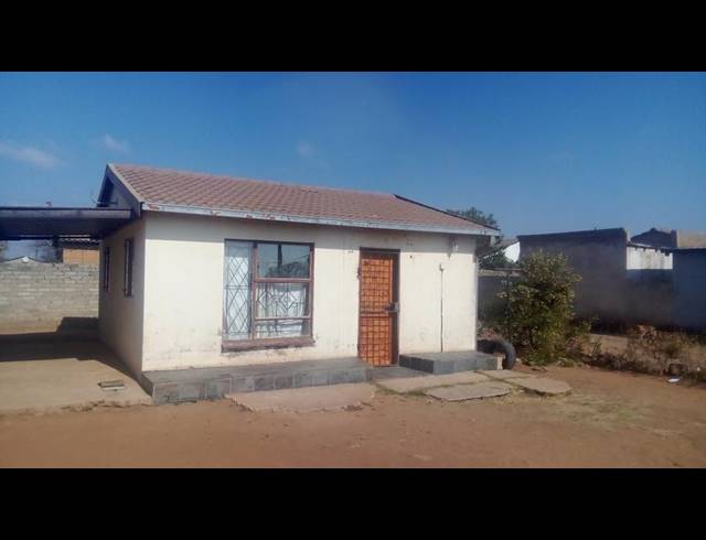 2 BEDROOM HOUSE FOR SALE IN SOSHANGUVE XX